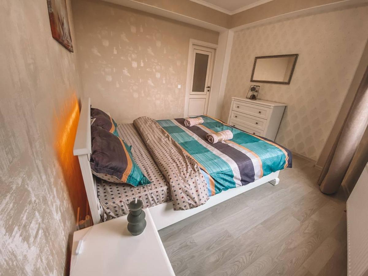 Luxury Sky Apartment 키시나우 외부 사진